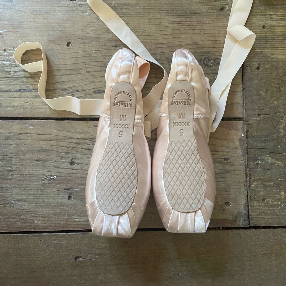 Nikolay SuperTriumph Pointe Shoes Size 5 XXXXX